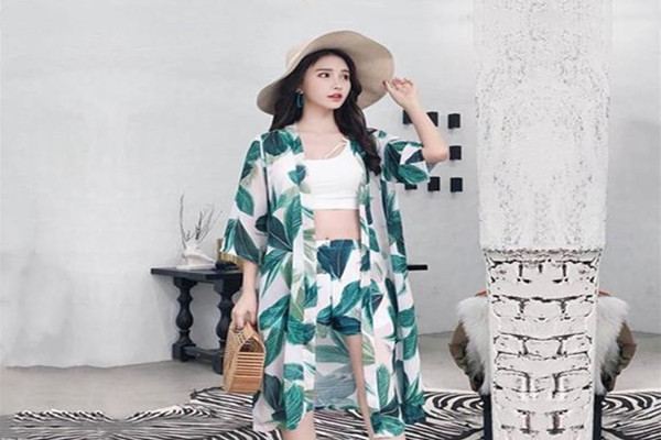 酒店约 骚 女 这个干的爽 逼 多被干肿了 后 入 猛 怼水超多